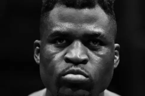 Zlomený Francis Ngannou nabízí srdcervoucí prohlášení a prosí o pomoc