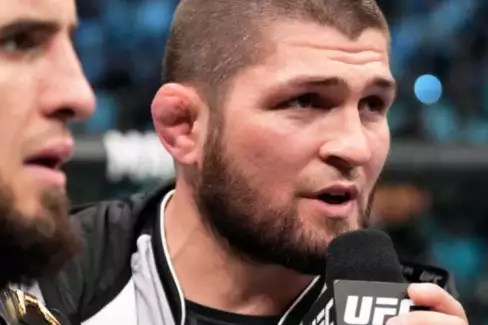 Navzdory problémům s ruskou vládou se Khabib Nurmagomedov vrací do UFC