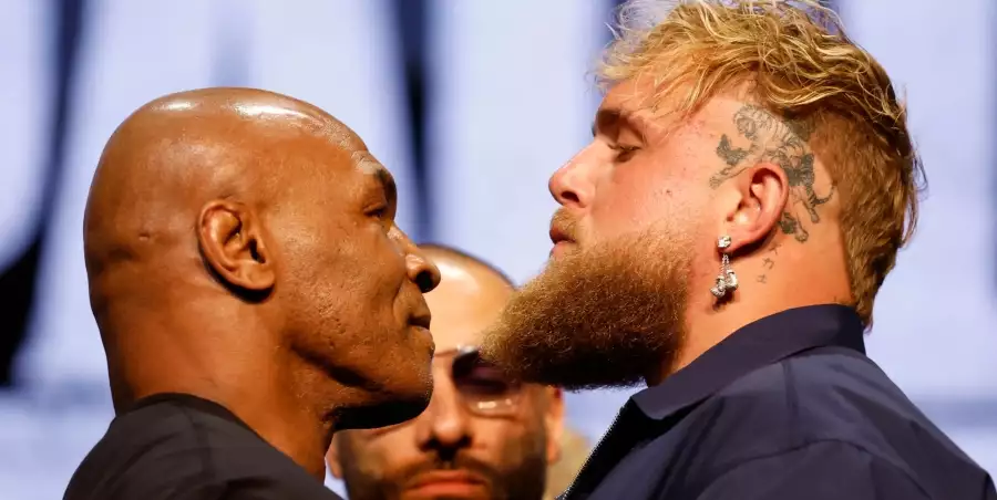 VIDEO: Testovací spodky! Mike Tyson a Jake Paul si dali první staredown