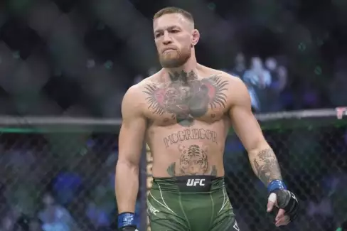 Šampion tří váhových divizí? Conor McGregor odmítl titulové souboje?