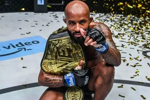 MMA svět pláče! Jeden z GOATů Demetrious Johnson ukončil kariéru