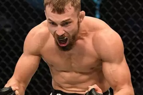 Klein byl jednou nohou z UFC, ale nakonec má 4 zápasy bez prohry! Co změnil?