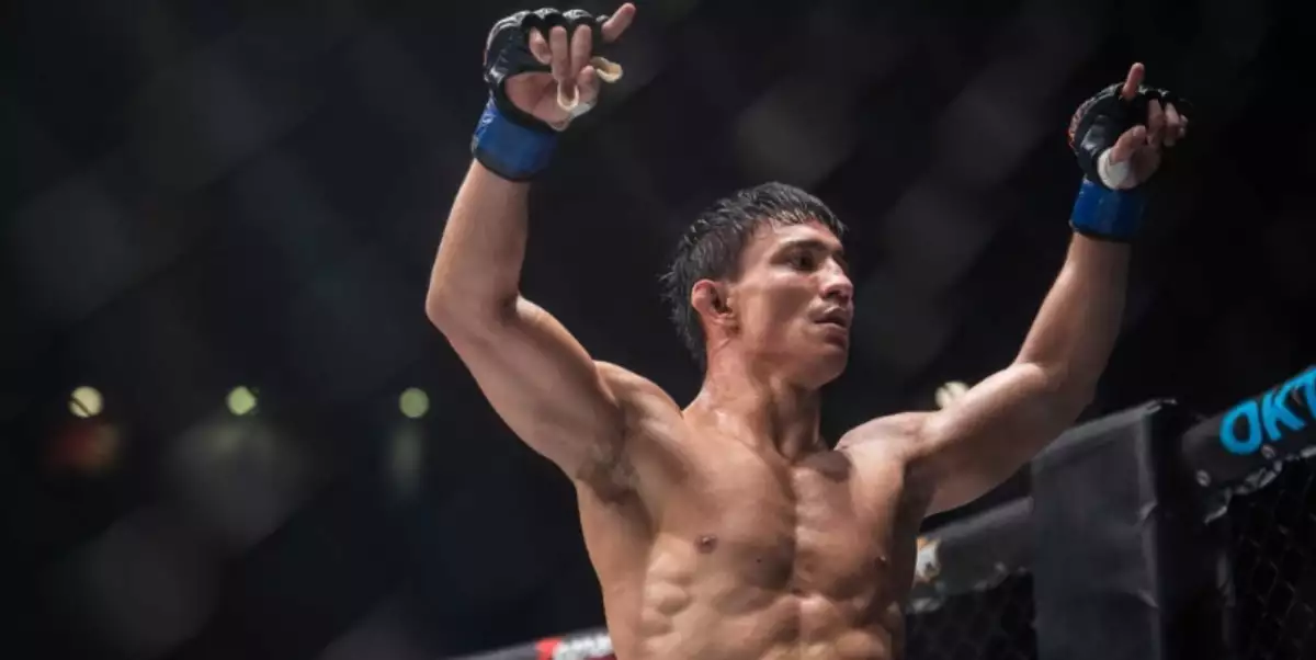 Zastřelený otec a agresivní alkoholická matka? Torres odhaluje svůj životní příběh