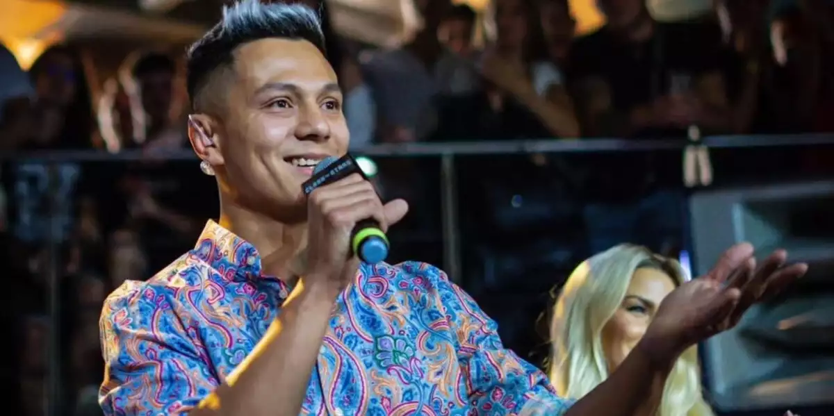 Promotér Le Sy prozrazuje, jací profesionální bojovníci jsou velcí fanoušci Clashe