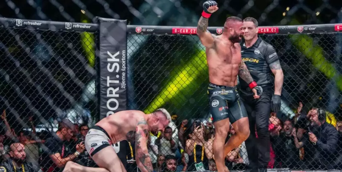 Další zajímavý přírůstek! Karlos Vémola se pochlubil odměnou za výhru nad Véghem