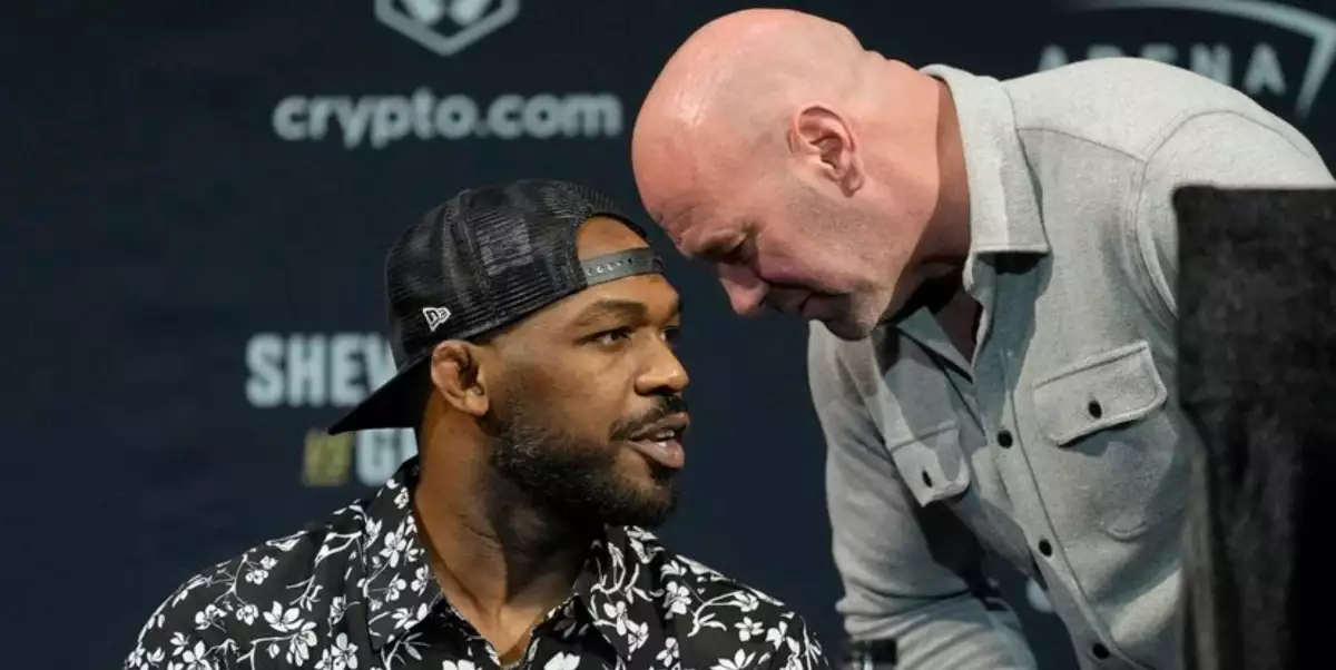 Miocic, Aspinall nebo Pereira? White rozpolcenému Jonesovi jasně určil soupeře