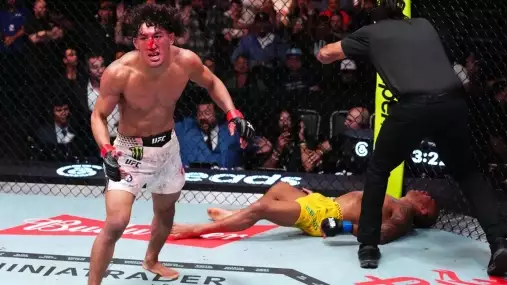 Jednou tam někdo zemře! UFC Veterán po děsivém kolapsu Barcelose varuje před tragédií