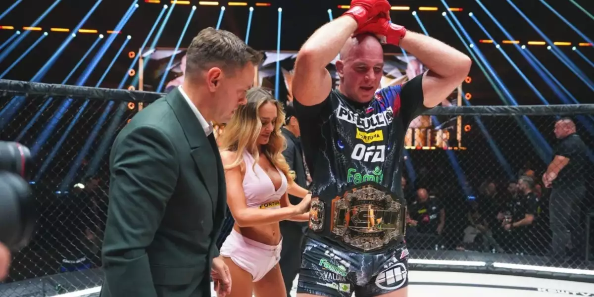 De Fries stále mimo hru! KSW oznámilo další titulovou bitvu, Vojčáka čeká slavné jméno