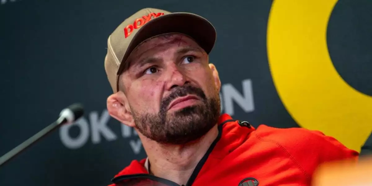 Attila Végh míří do další zápasu! Čeká na něj souboj s legendou