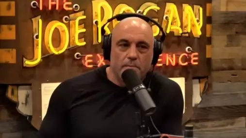Jděte do pr*ele! Podcastový král Joe Rogan odmítl hru podle pravidel prestižních cen!