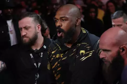 Návrat krále! GOAT Jon Jones se po dvou týdnech oficiálně vrací