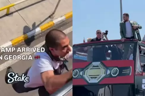 VIDEO: Lidé skákali na autobus! Kolem Dvalishviliho se strhlo hotové šílenství