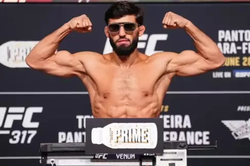 Ty blázne! Který slavný herec odmítl souboj s Armanem Tsarukyanem?