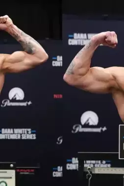 Kozák je krok od UFC! Jeho soupeř však před důležitým zápasem nezvládl váhu