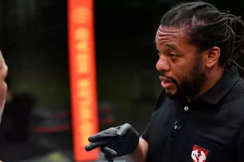 Herb Dean pod další palbou kritiky! Ozvali se bývalí UFC šampioni