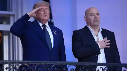 Nejvzácnější suvenýr z UFC? White kvůli Trumpovi vypíše odměnu