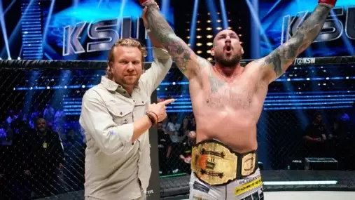 Fenomén! Dominantní šampion KSW Phil De Fries to znovu dokázal