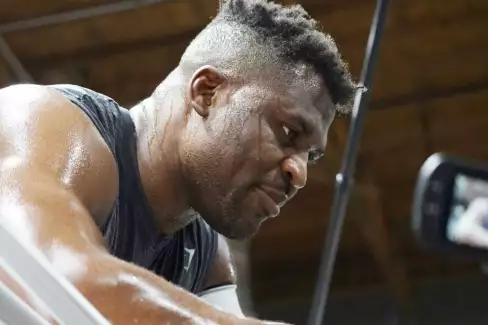 Bohužel... Francis Ngannou prolomil mlčení ohledně smrtelné nehody
