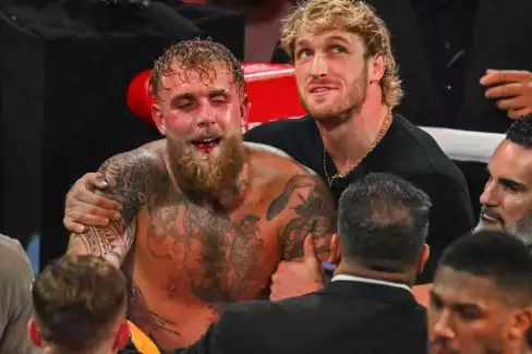 Logan Paul ze zastal svého bratra Jakea, který měl zvláštní taktiku