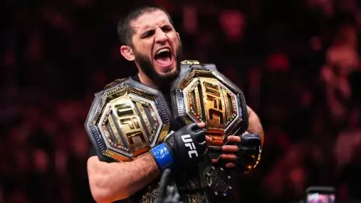 Islam Makhachev má nového vyzyvatele? Morales je údajně ze hry