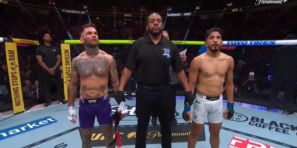 Konec legendy? Bývalý UFC šampion sundal rukavice a fanoušci zpozorněli