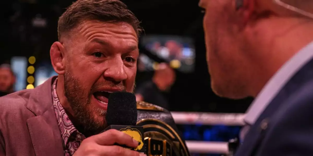 Nejlepší divize těžké váhy! Conor McGregor se pochlubil podpisem syna legendy