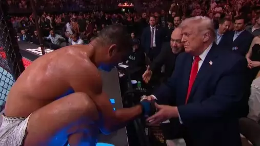 Na bojovníka jsi moc hezký! Prezident Trump a Costa v podivném rozhovoru