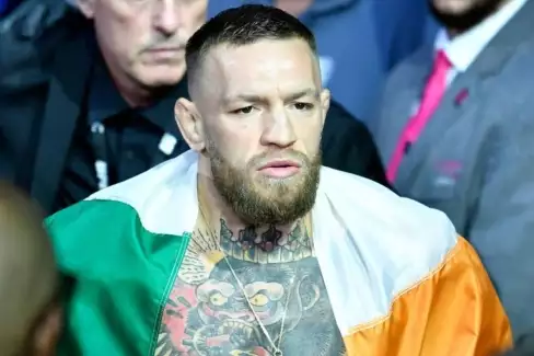McGregor má před návratem pro rivala Hollowaye špatnou zprávu