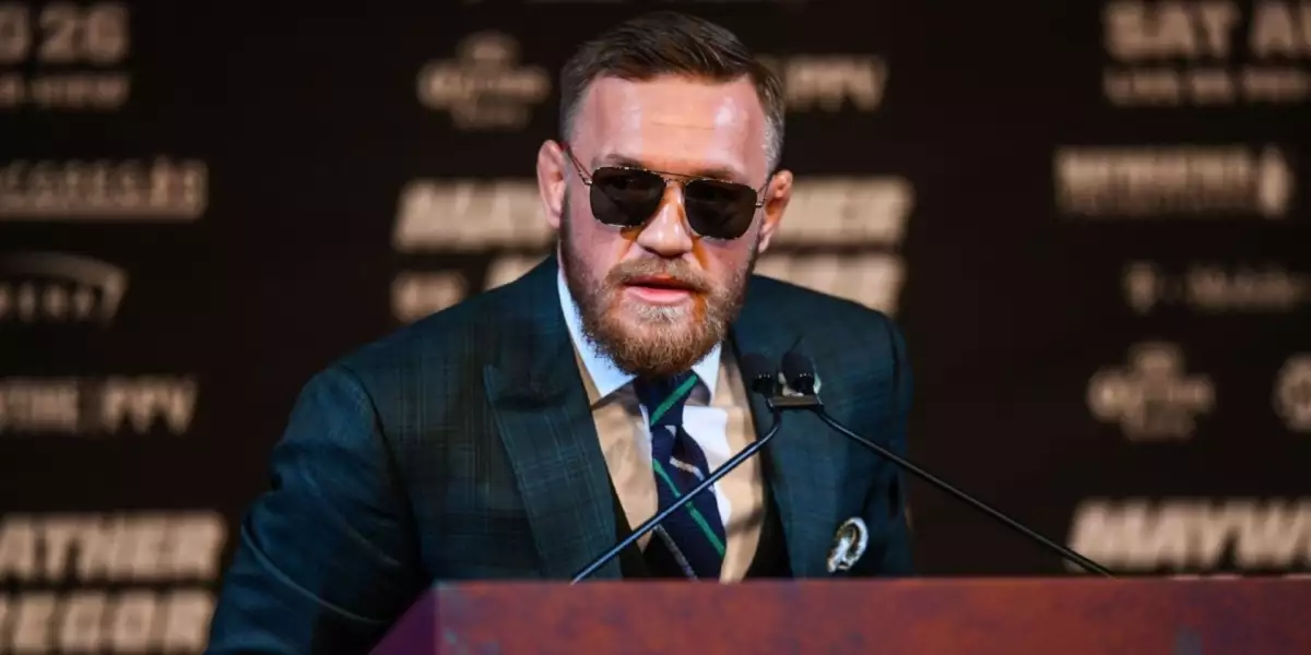 McGregor se chystá učinit „průlomové“ oznámení na tiskové konferenci plné hvězd