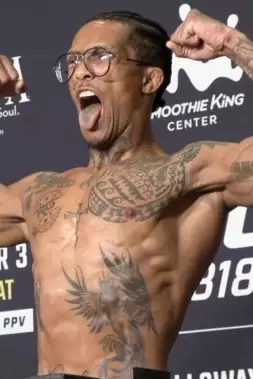 Další extrémní shazování! Oliveira trápí vlastní tělo kvůli pásu