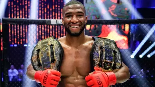 Potvrzeno! Salahdine Parnasse debutuje v UFC a hned dostává životní zkoušku