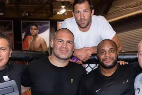 Velký návrat UFC legendy? Bývalý šampion jedná o nové smlouvě! 