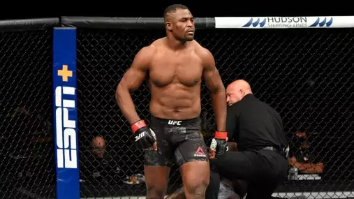 Francis Ngannou je zpět a trenér varuje: Je nejnebezpečnější na planetě!