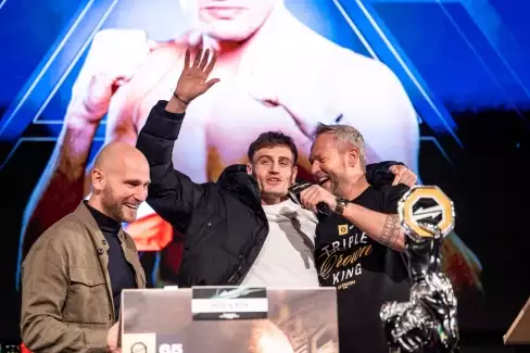 Trenér Reinders popisuje, jak by si mohl Novotný Peňáze 