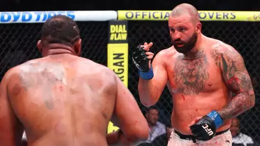 Nejlepší zápas, jaký jsem kdy viděl! Zápasníci reagují na šílenou bitvu těžkotonážníků