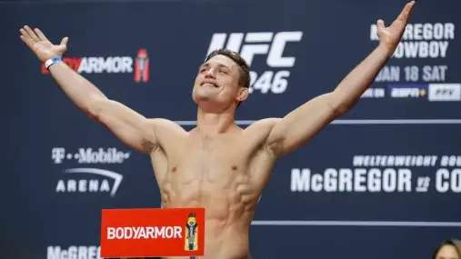 Osudové setkání? UFC bijec si vzal sestru borce, se kterým prohrál
