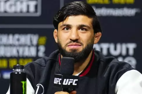 Tsarukyan má další velký zápas! V titulové bitvě vyzve bývalého šampiona UFC