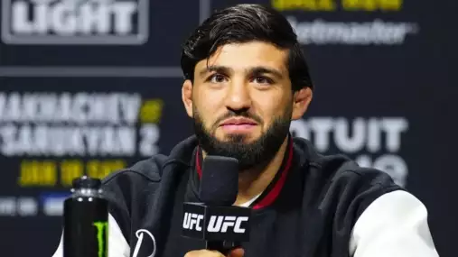 Tsarukyan má další velký zápas! V titulové bitvě vyzve bývalého šampiona UFC
