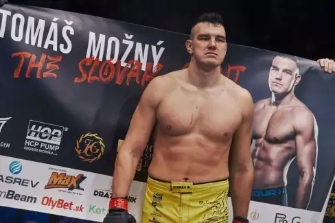 Slovenský obr Možný se vrací a hned proti bývalému šampionovi GLORY