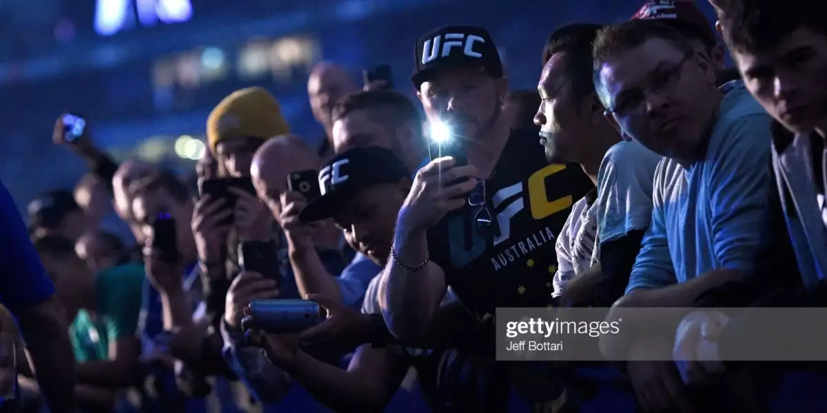 Ve smlouvě měl ještě 2 zápasy, ale UFC vedení se s ním nemilosrdně rozloučilo