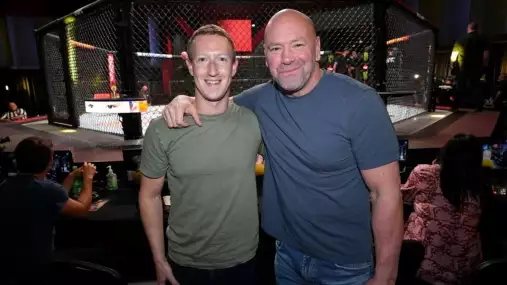 MMA mu nestačí? Ředitel UFC White přijal nabídku od Marka Zuckerberga