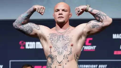 Vážně? Anthony Smith se vrací! Navzdory skandálu ho čeká hlavní zápas večera