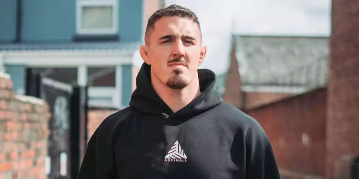 Jon Jones je definitivně pryč a Aspinall tak má nového vyzyvatele