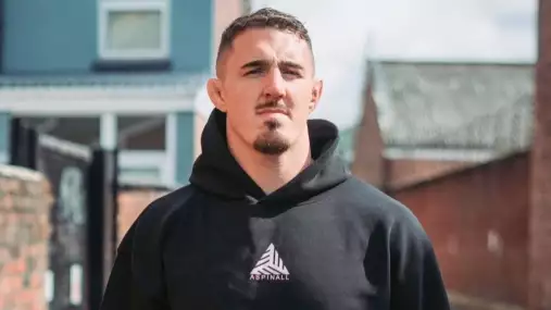 Jon Jones je definitivně pryč a Aspinall tak má nového vyzyvatele