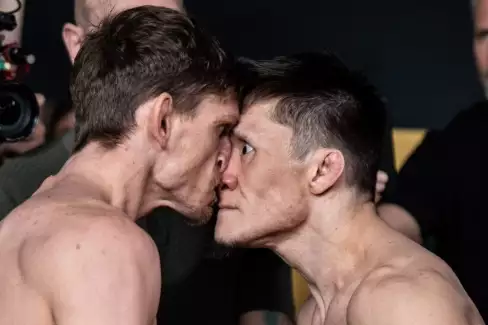 Titulová válka Zhumagulov vs Dvořák nabídla málo vídaný konec