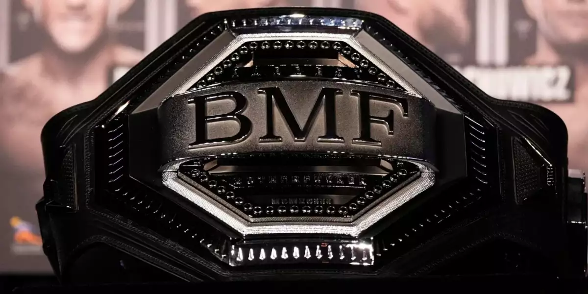 UFC překvapilo fanoušky! Přestup do nové váhy a okamžitě boj o pás
