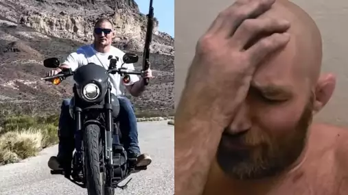 Blázen jel bez chráničů! Šampion Strickland měl ošklivou nehodu na motorce