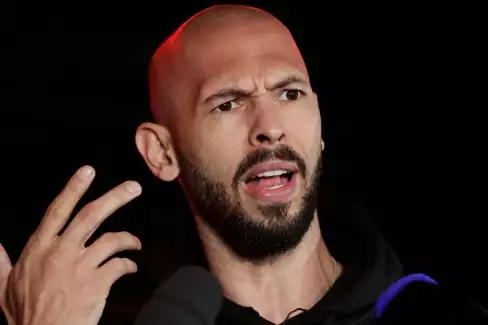 Andrew Tate se stal ředitelem organizace! Bojovníkovi nařídil, aby s ním zápasil