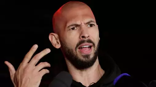 Andrew Tate se stal ředitelem organizace! Bojovníkovi nařídil, aby s ním zápasil