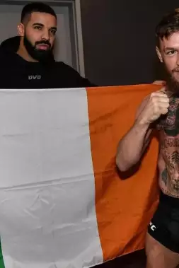 Přijde Drakeova kletba? Slavný rapper vsadil balík na McGregora! 
